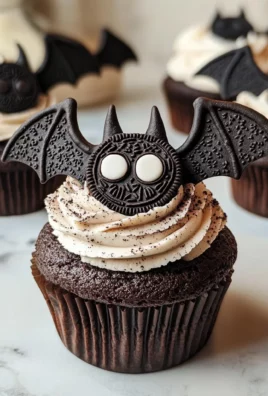 Vegan Oreo Bat Cupcakes
