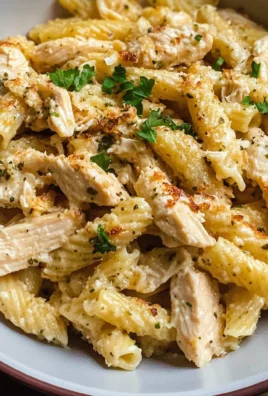 Crockpot Garlic Parmesan Chicken Pasta