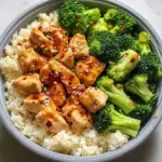 Spicy Garlic Chicken & Broccoli Bowl with Cauliflower Rice Light, Fiery & Flavor-Packed